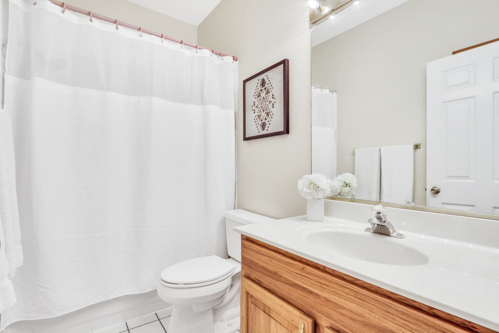 1075 Suffolk Court, Gurnee, IL 60031