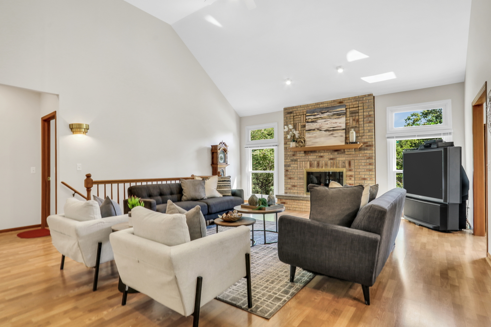 1075 Suffolk Court, Gurnee, IL 60031