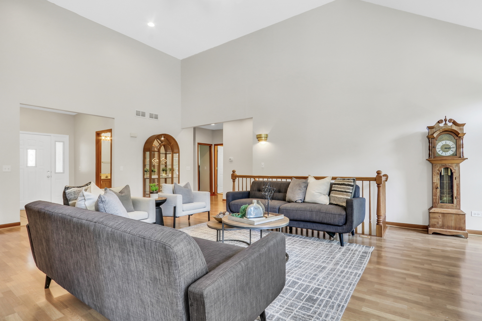 1075 Suffolk Court, Gurnee, IL 60031