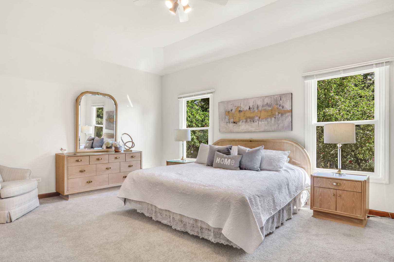 1075 Suffolk Court, Gurnee, IL 60031