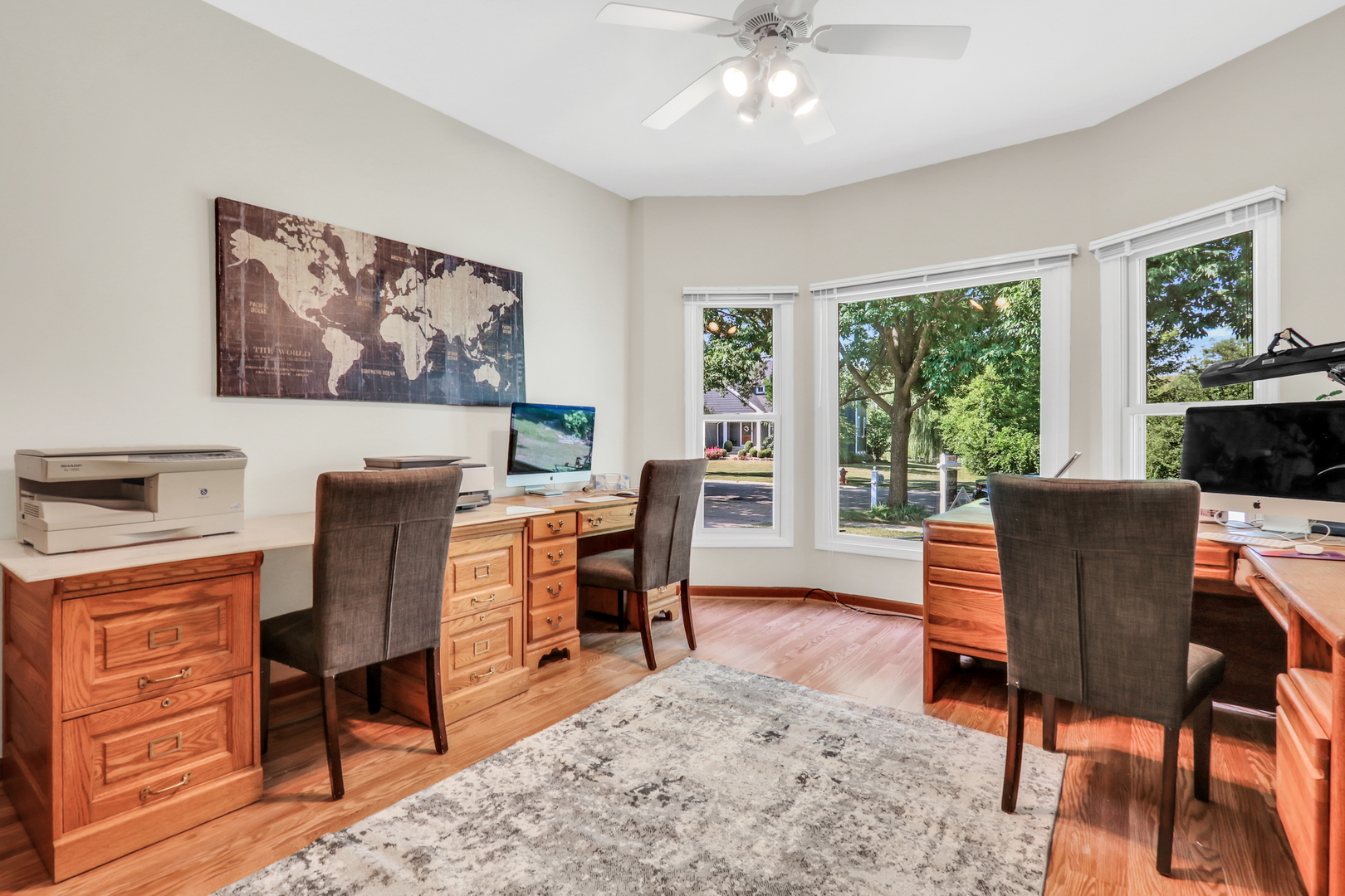 1075 Suffolk Court, Gurnee, IL 60031