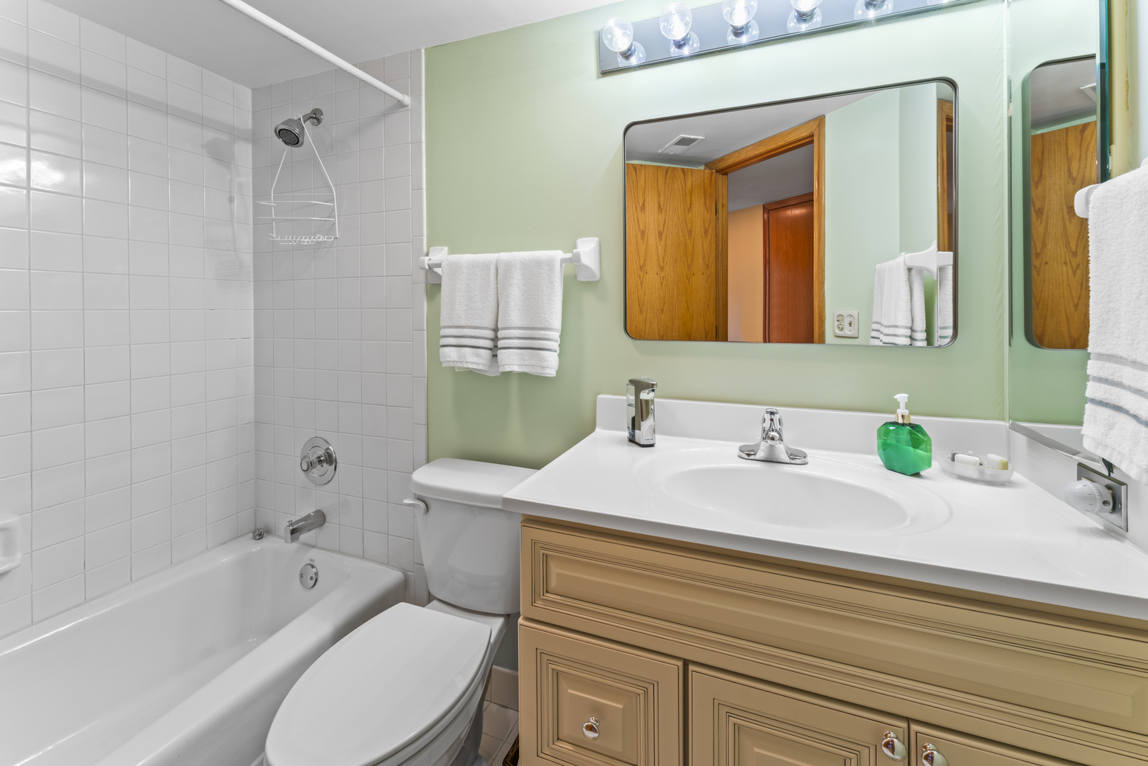 1470 Jefferson Street #405, Des Plaines, IL 60016