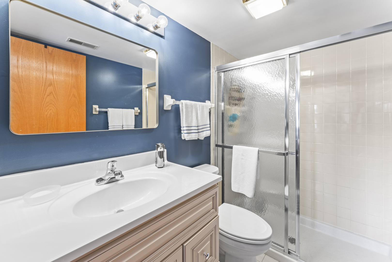 1470 Jefferson Street #405, Des Plaines, IL 60016