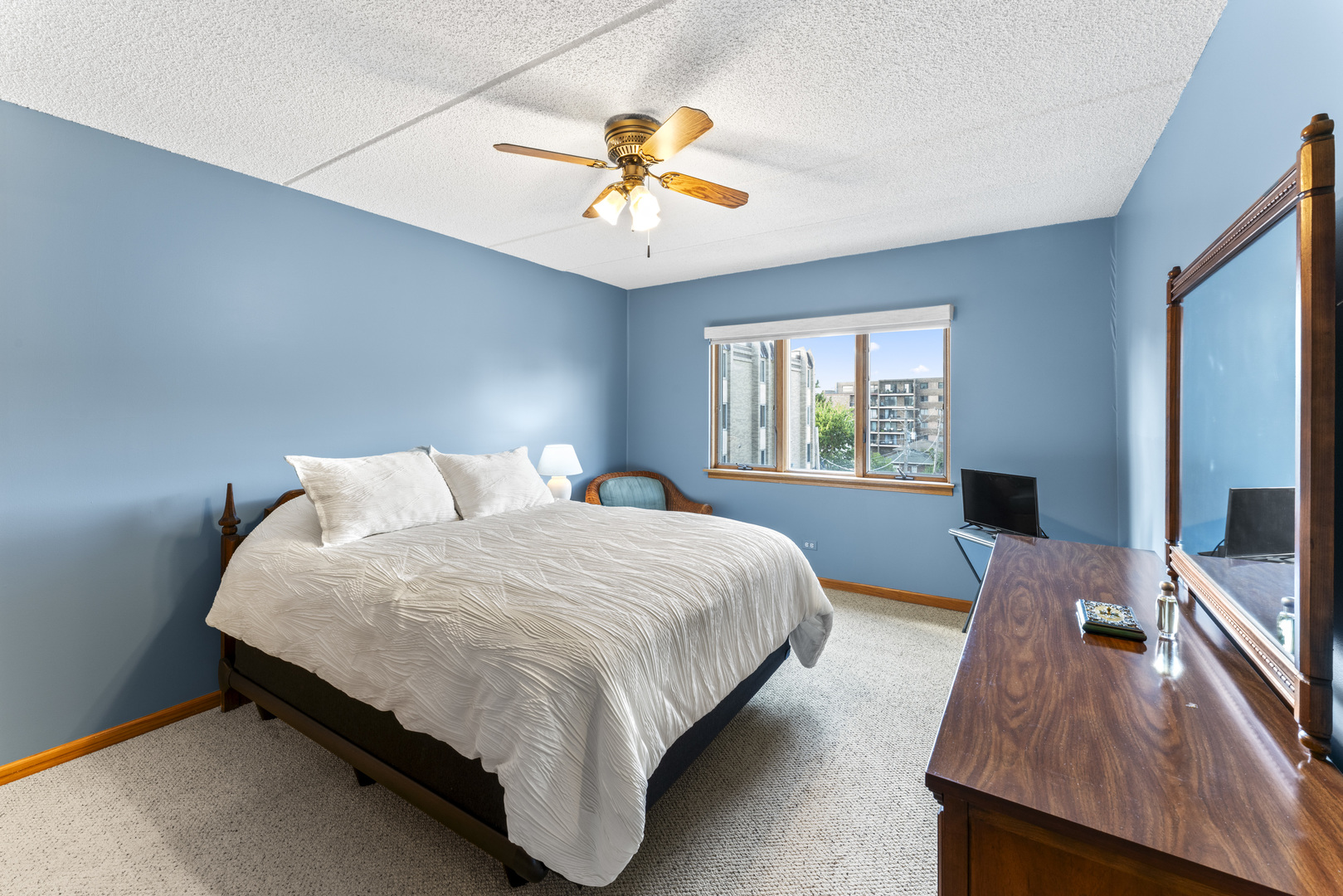 1470 Jefferson Street #405, Des Plaines, IL 60016