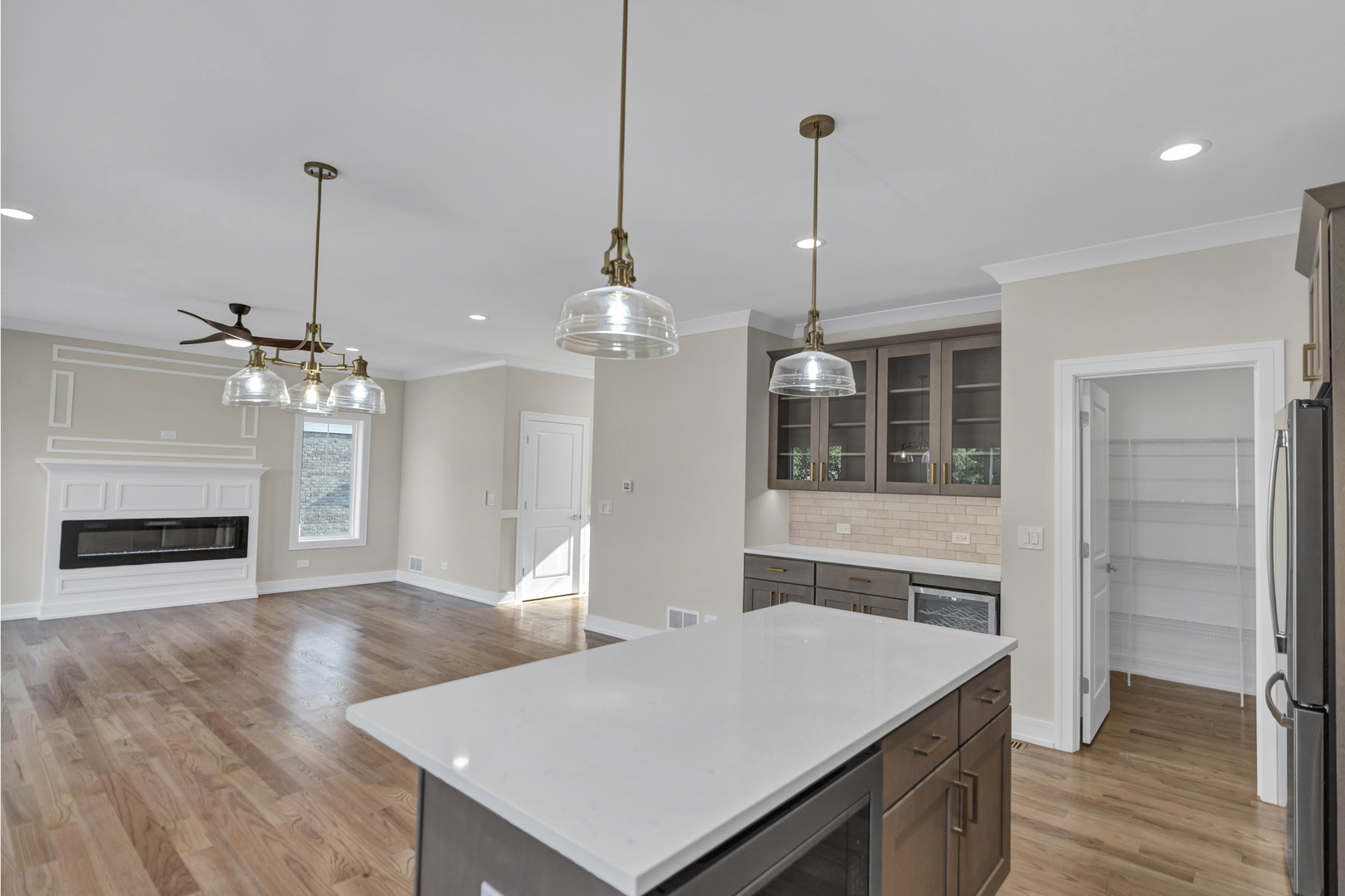 16546 Pear Avenue, Orland Park, IL 60462