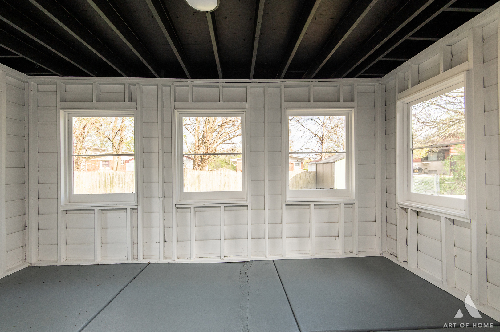 251 N Pleasant Drive, Glenwood, IL 60425