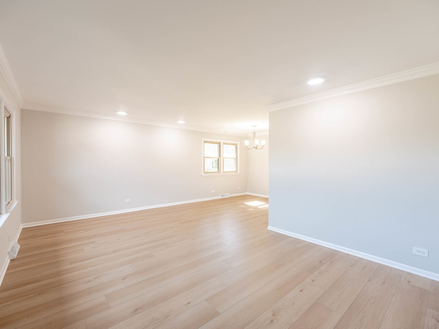 978 Sycamore Lane, Bartlett, IL 60103