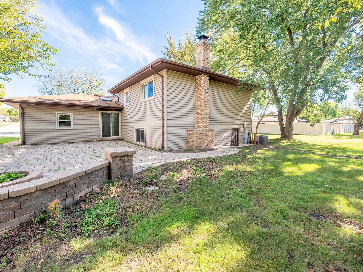 978 Sycamore Lane, Bartlett, IL 60103