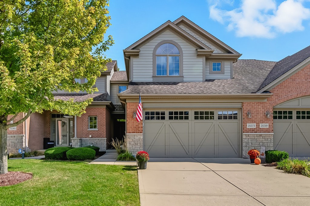 20373 Mackinac Point Drive, Frankfort, IL 60423