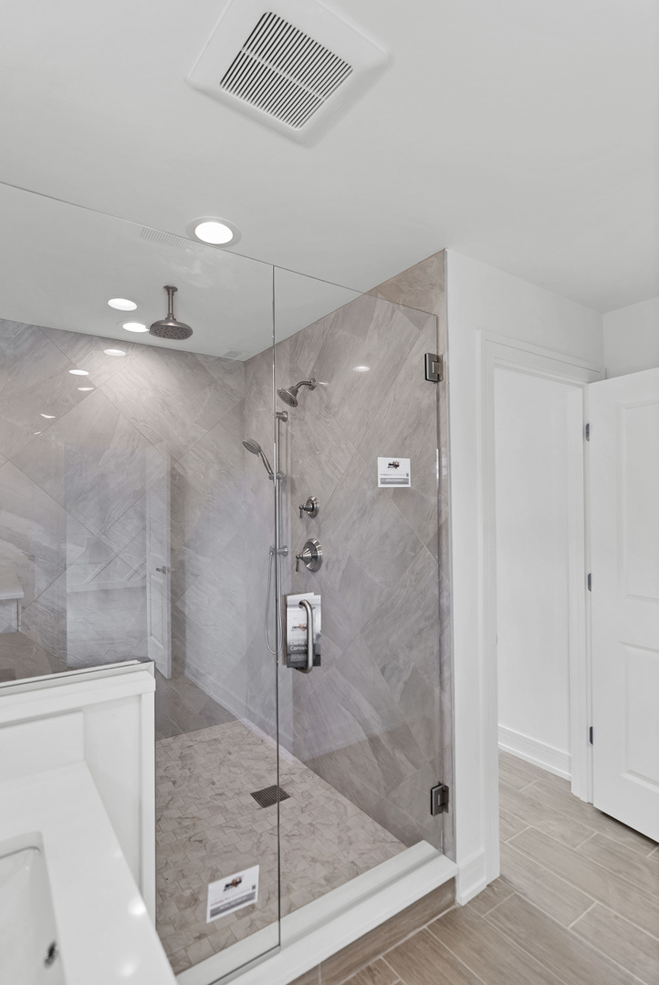 16540 Pear Avenue, Orland Park, IL 60467