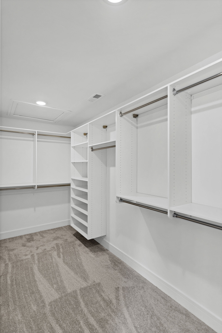 16540 Pear Avenue, Orland Park, IL 60467