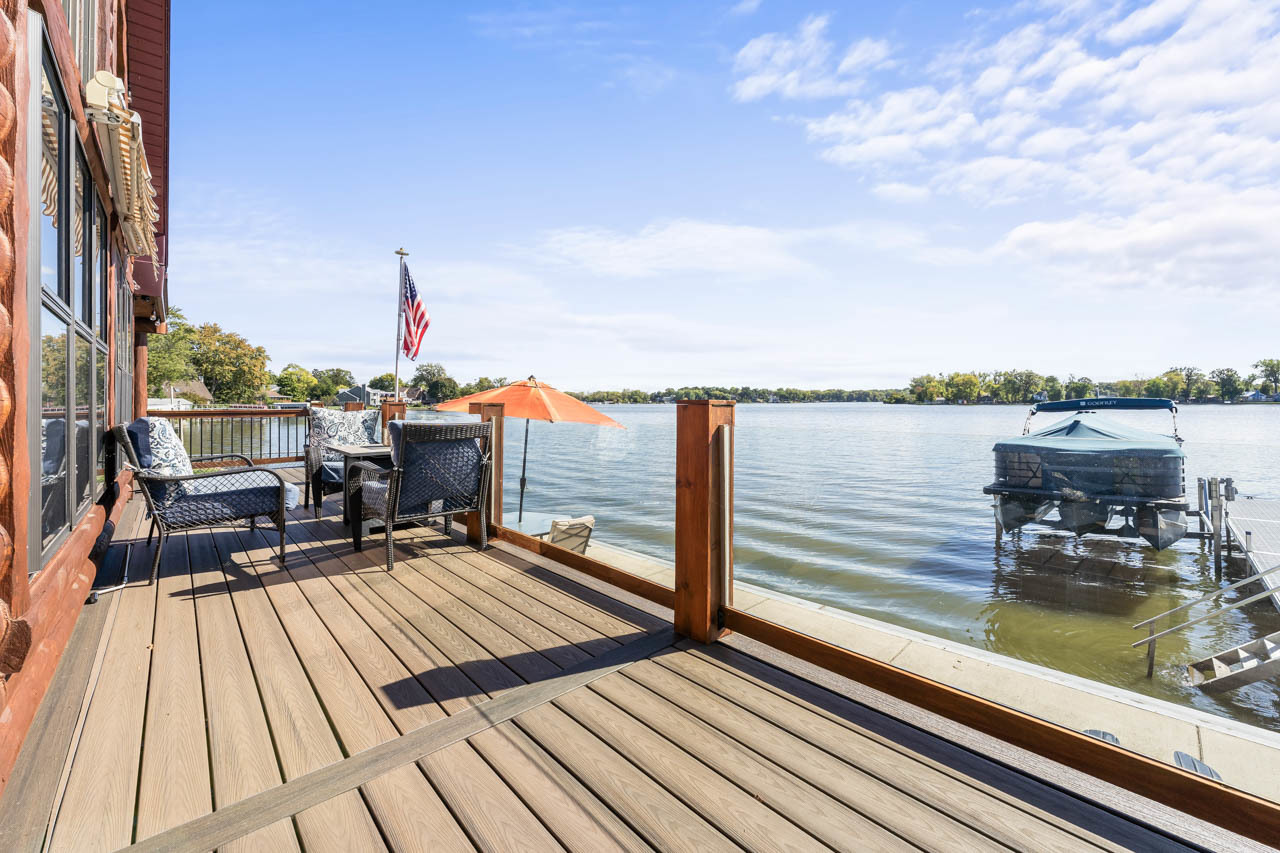 177 Eagle Point Road, Fox Lake, IL 60020
