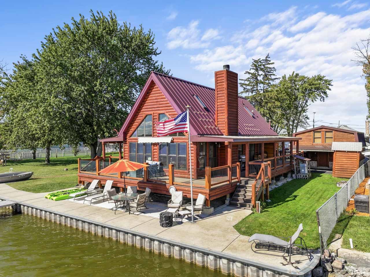 177 Eagle Point Road, Fox Lake, IL 60020