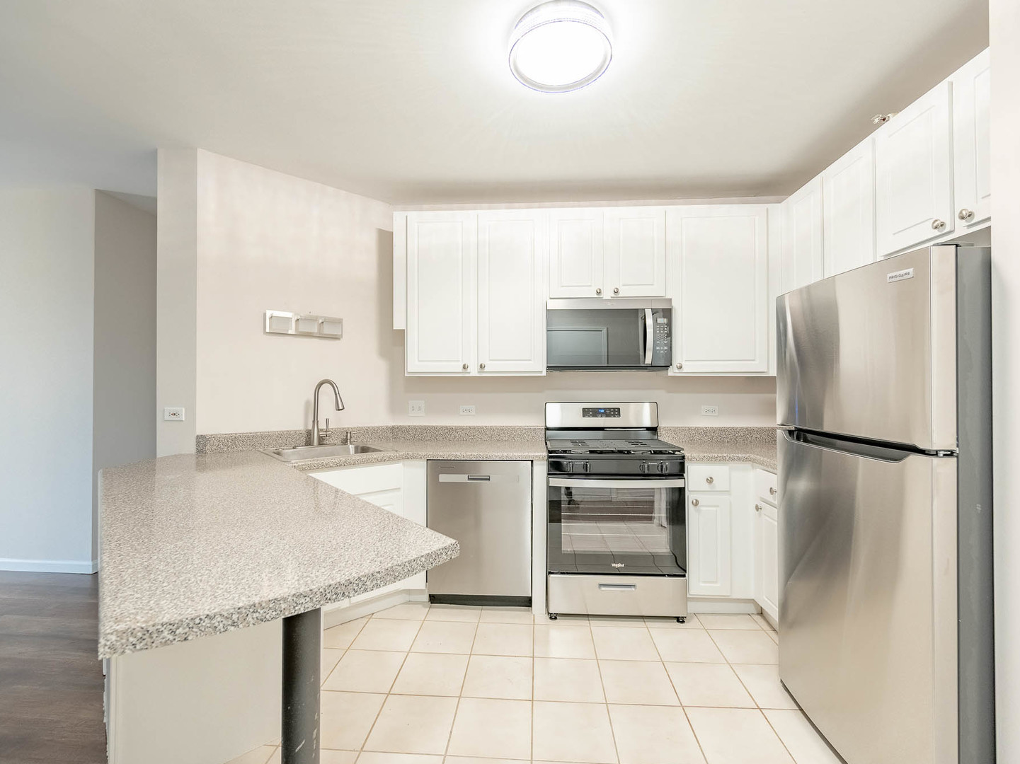 630 N State Street #2204, Chicago, IL 60654