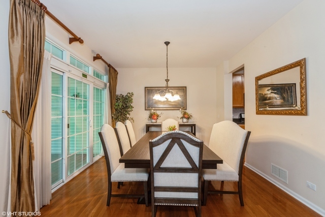 152 Orchards Pass, Bartlett, IL 60103