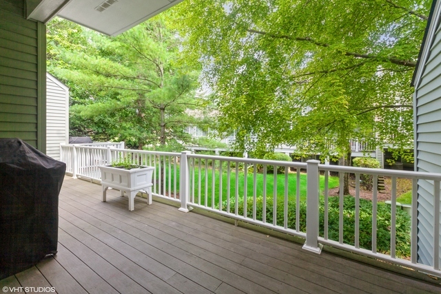 152 Orchards Pass, Bartlett, IL 60103