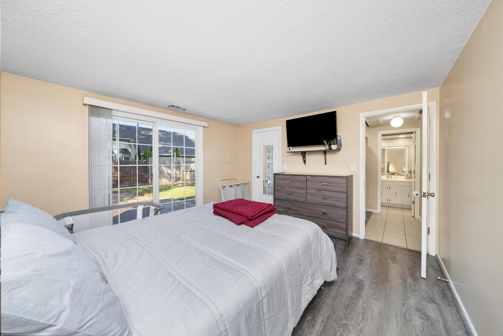 1096 Pheasant Run Lane, Aurora, IL 60504