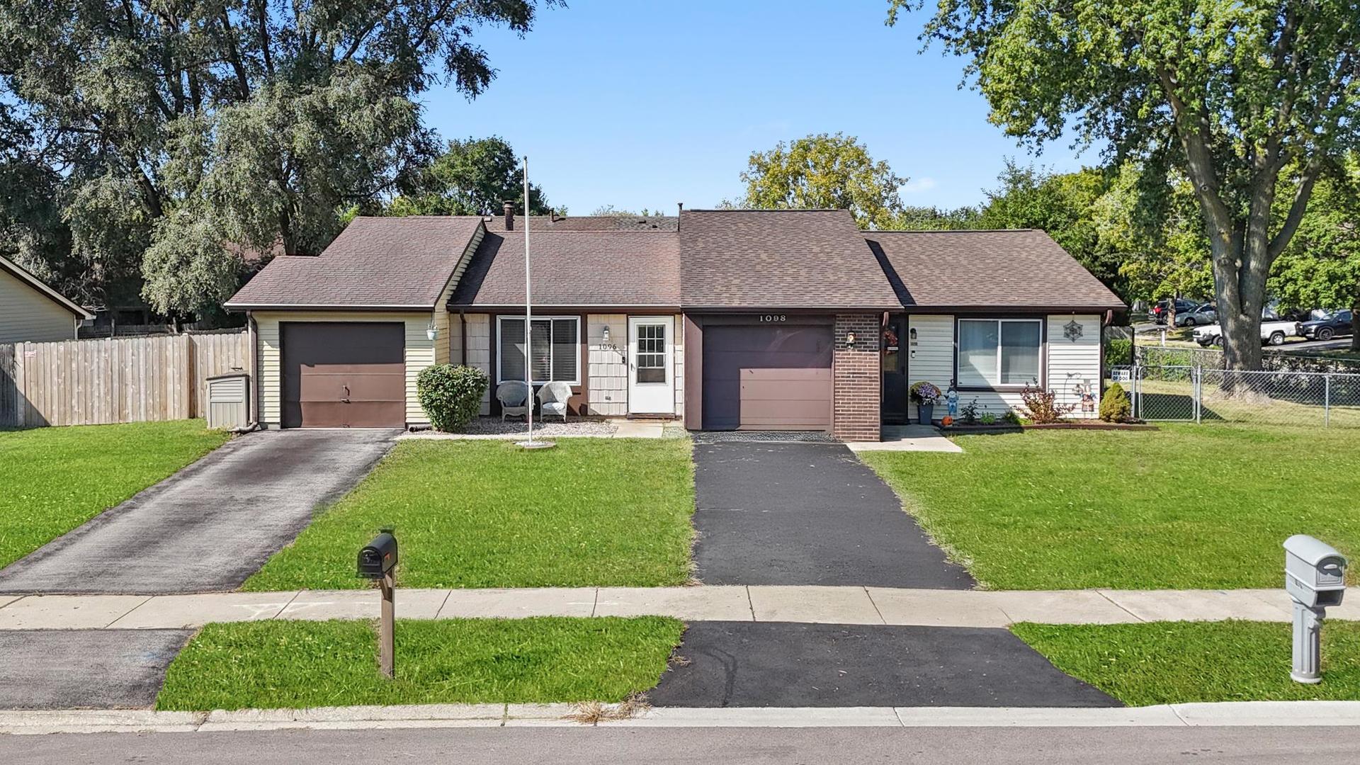 1096 Pheasant Run Lane, Aurora, IL 60504