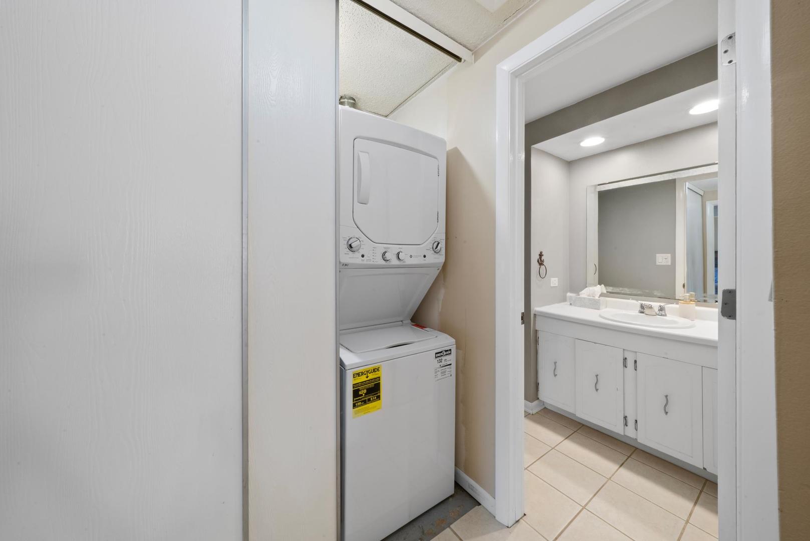 1096 Pheasant Run Lane, Aurora, IL 60504