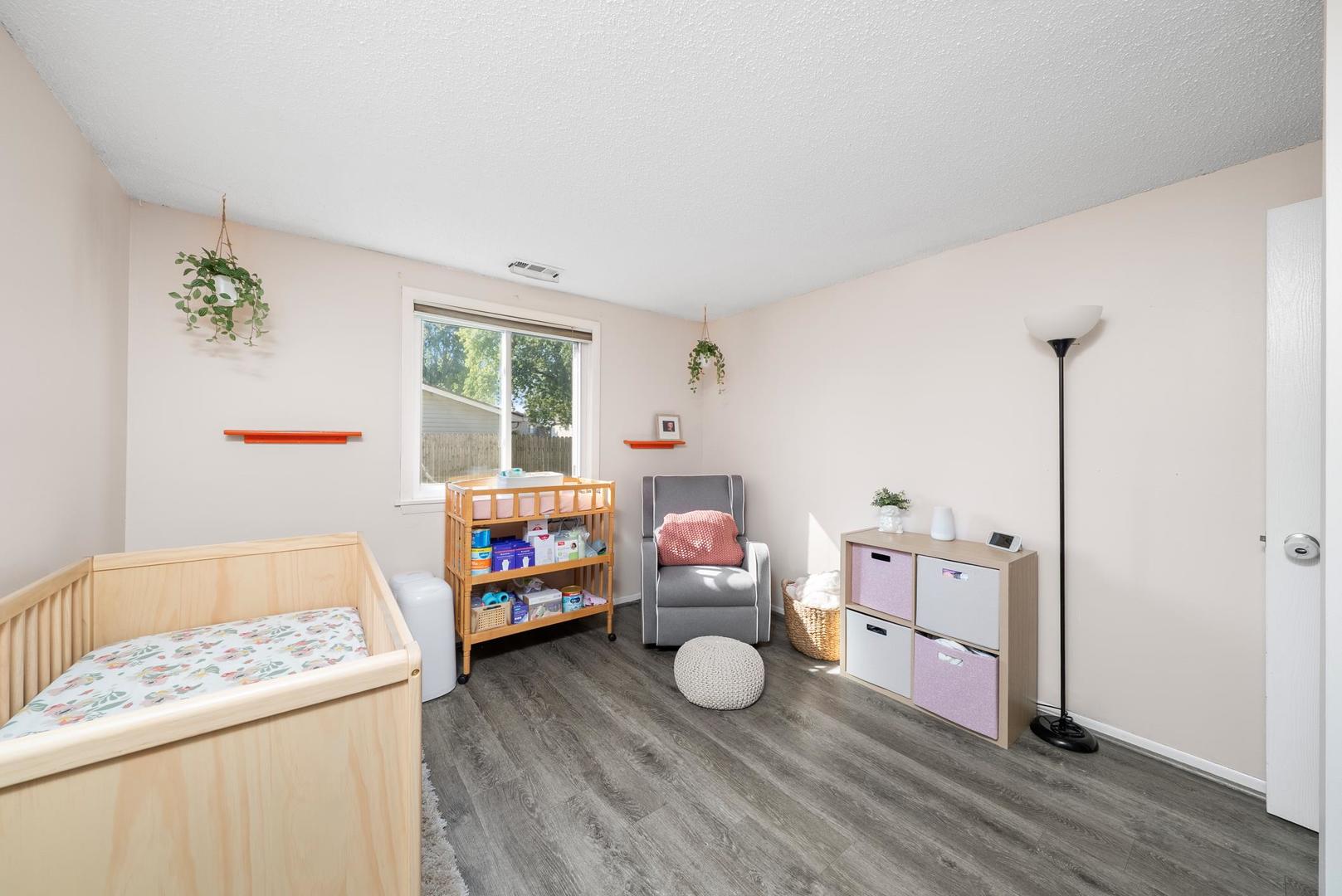 1096 Pheasant Run Lane, Aurora, IL 60504