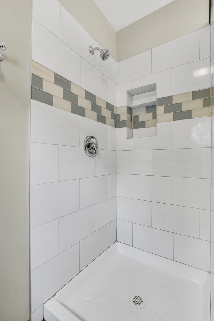 18 Sheehan Drive, Lake Villa, IL 60046