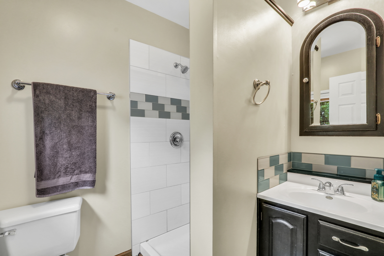 18 Sheehan Drive, Lake Villa, IL 60046