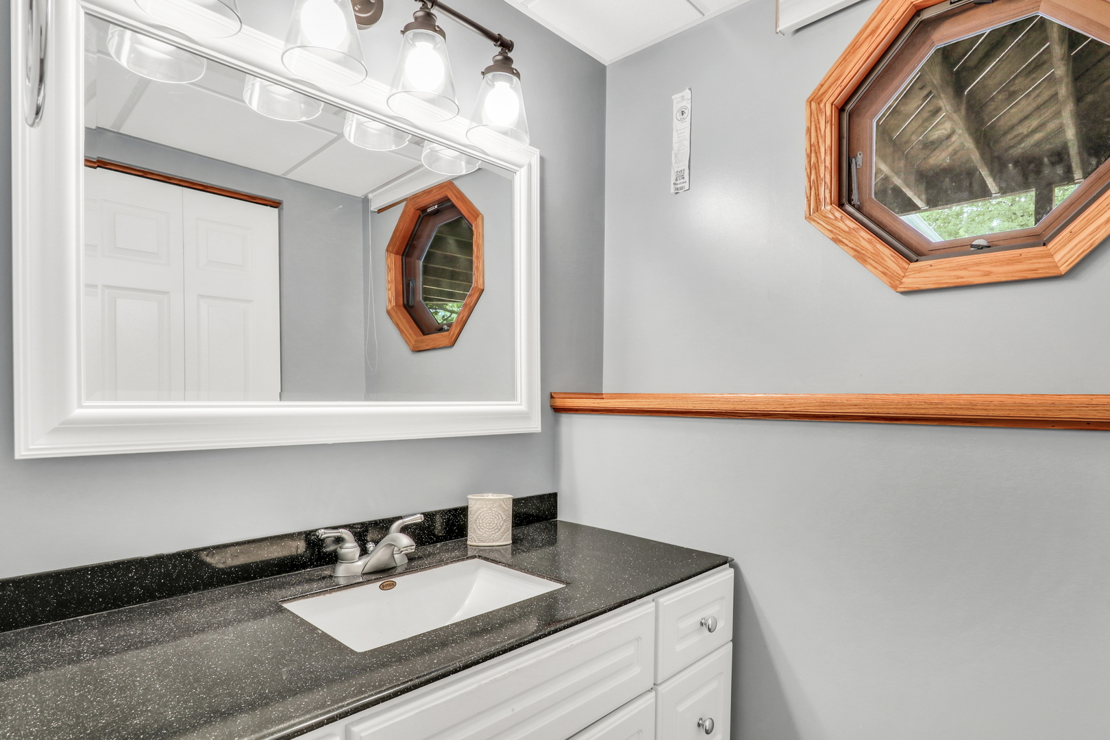 18 Sheehan Drive, Lake Villa, IL 60046