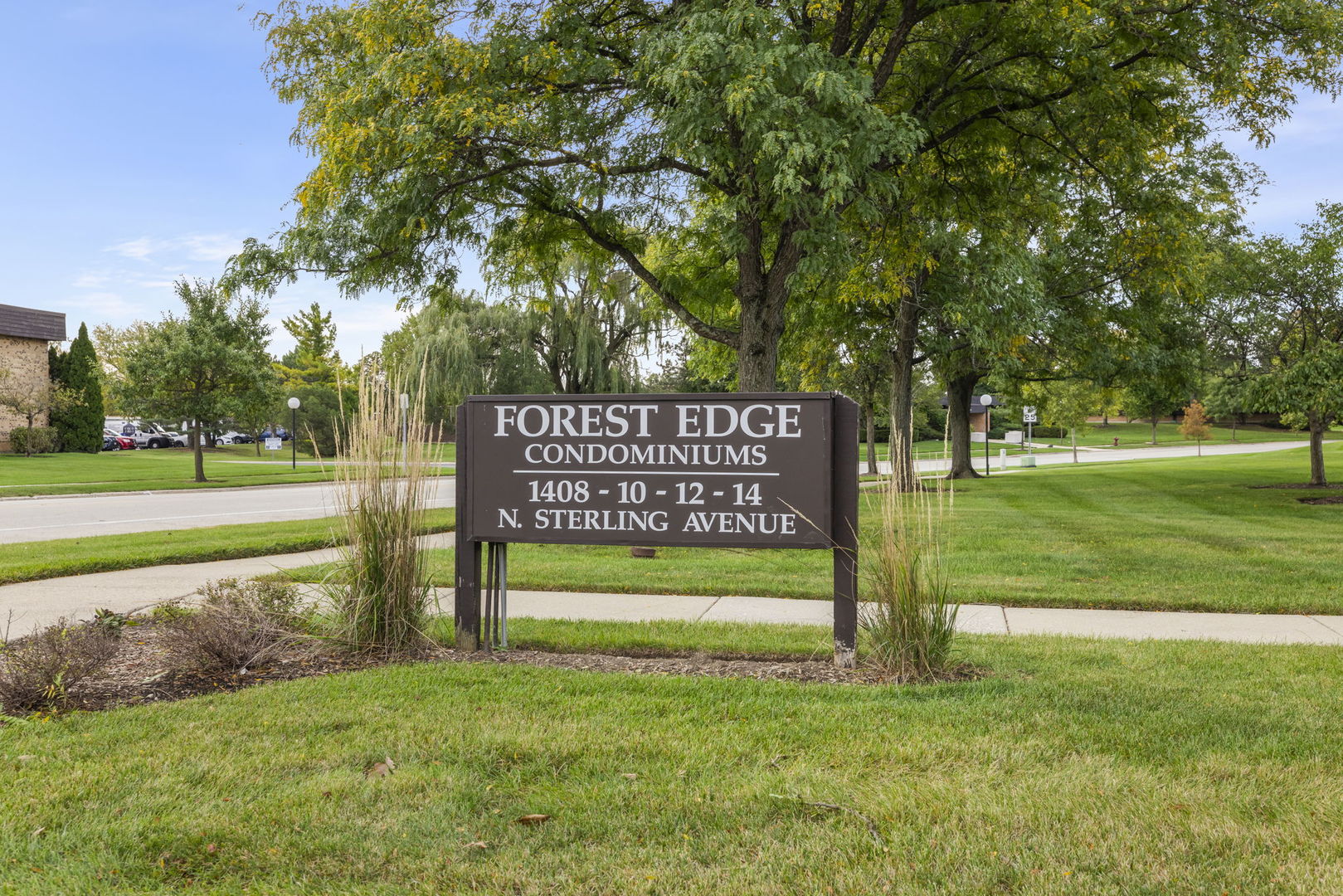 1412 N Sterling Avenue #203, Palatine, IL 60067