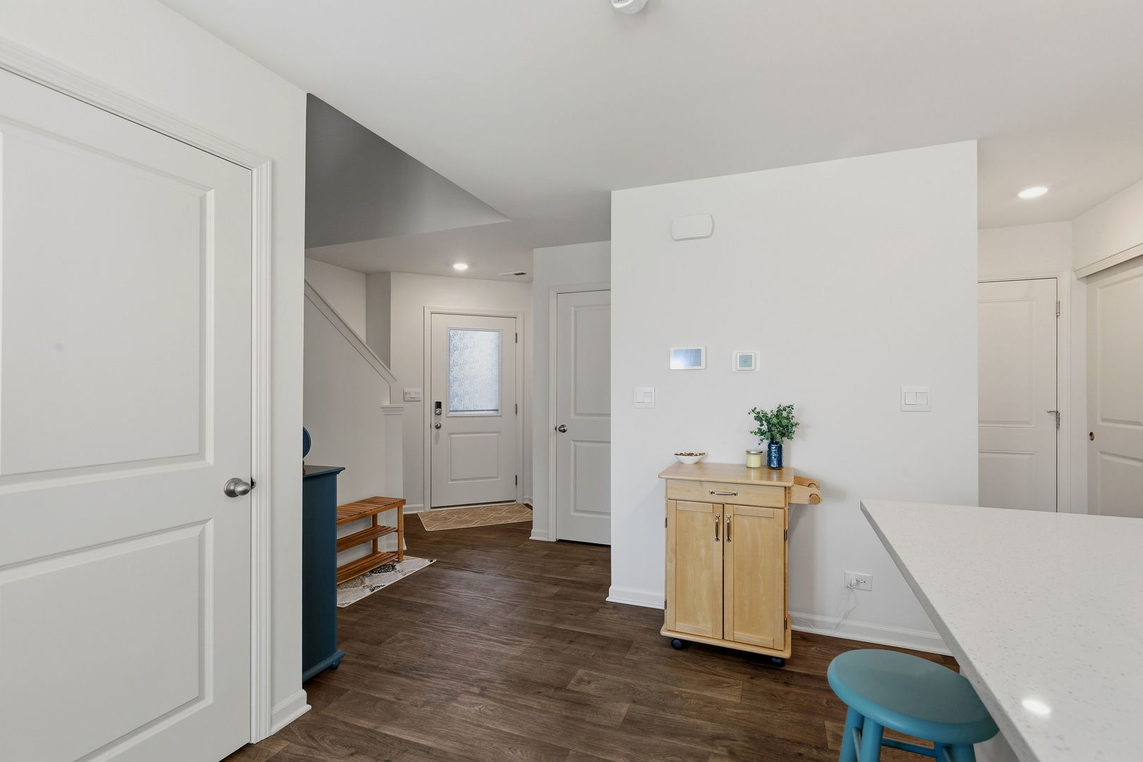 717 Wellington Lane, Cary, IL 60013