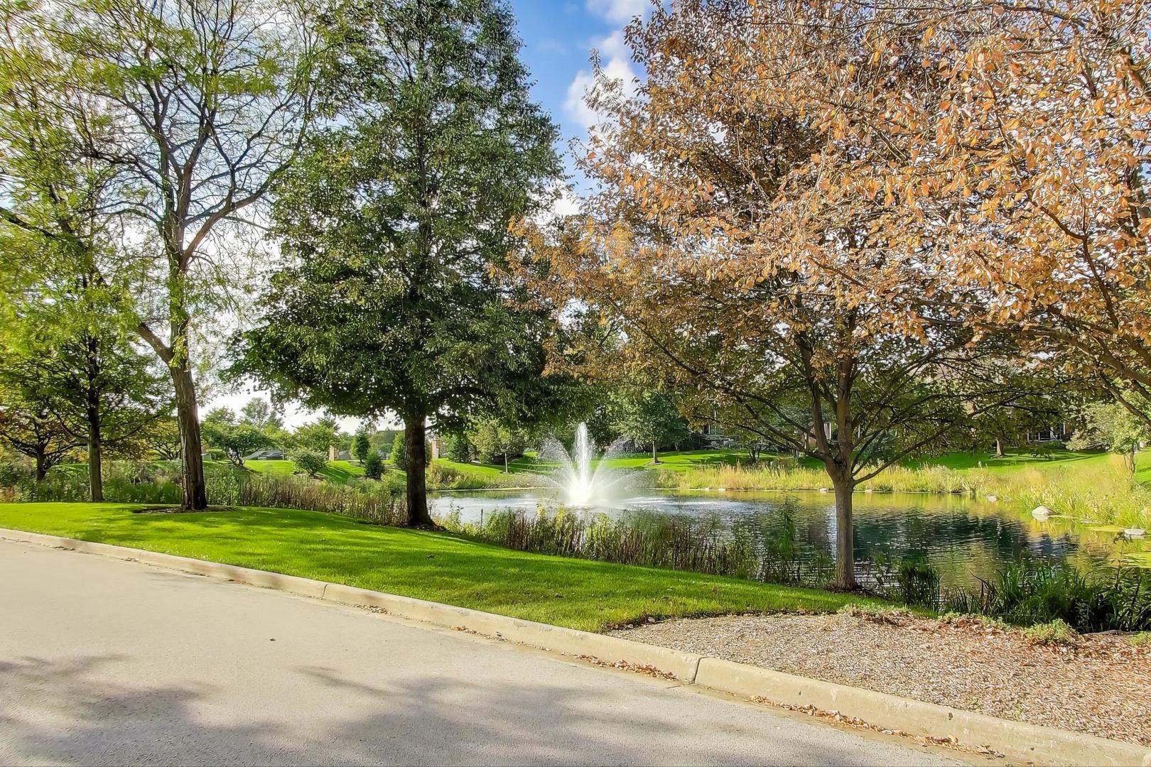 2050 Meadowview Court, Northbrook, IL 60062