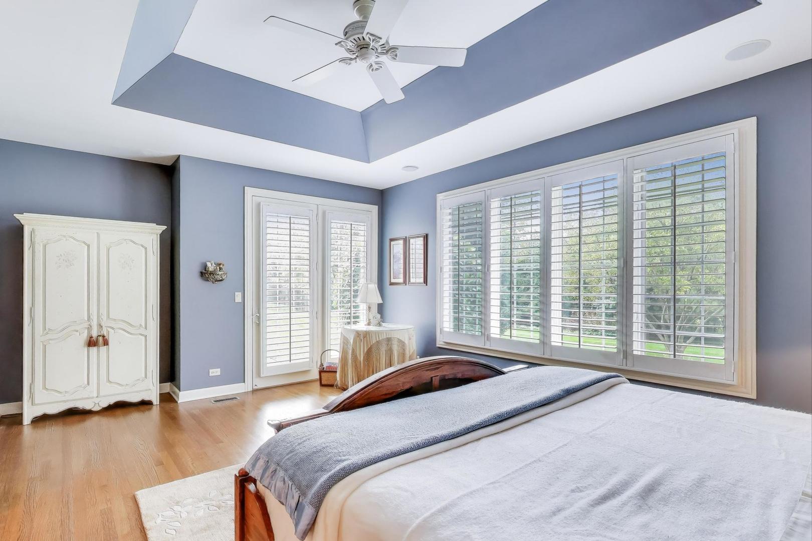 2050 Meadowview Court, Northbrook, IL 60062