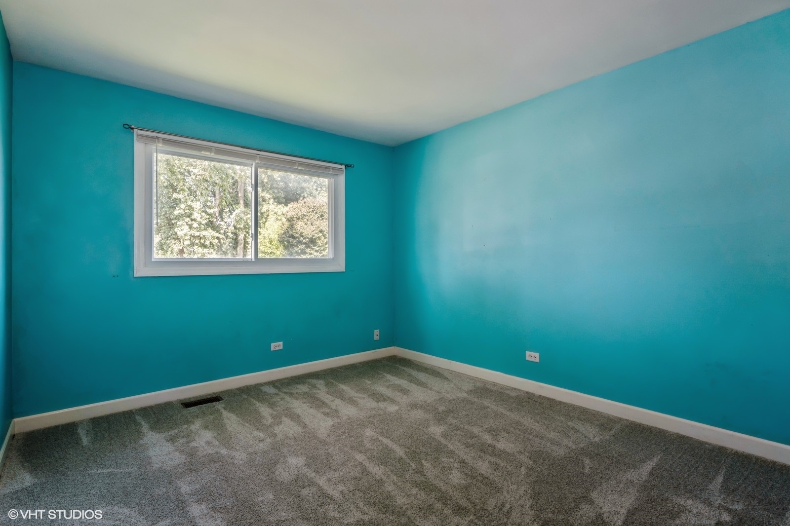 102 Mary Street, Oswego, IL 60543