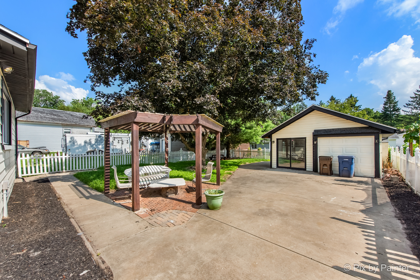 503 N River Road, Fox River Grove, IL 60021