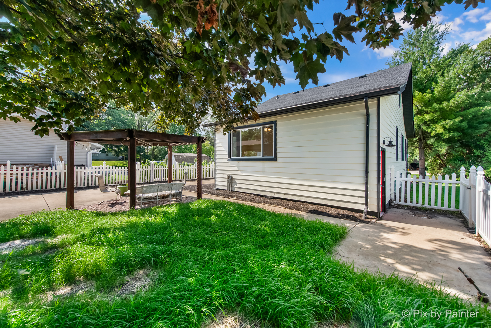 503 N River Road, Fox River Grove, IL 60021