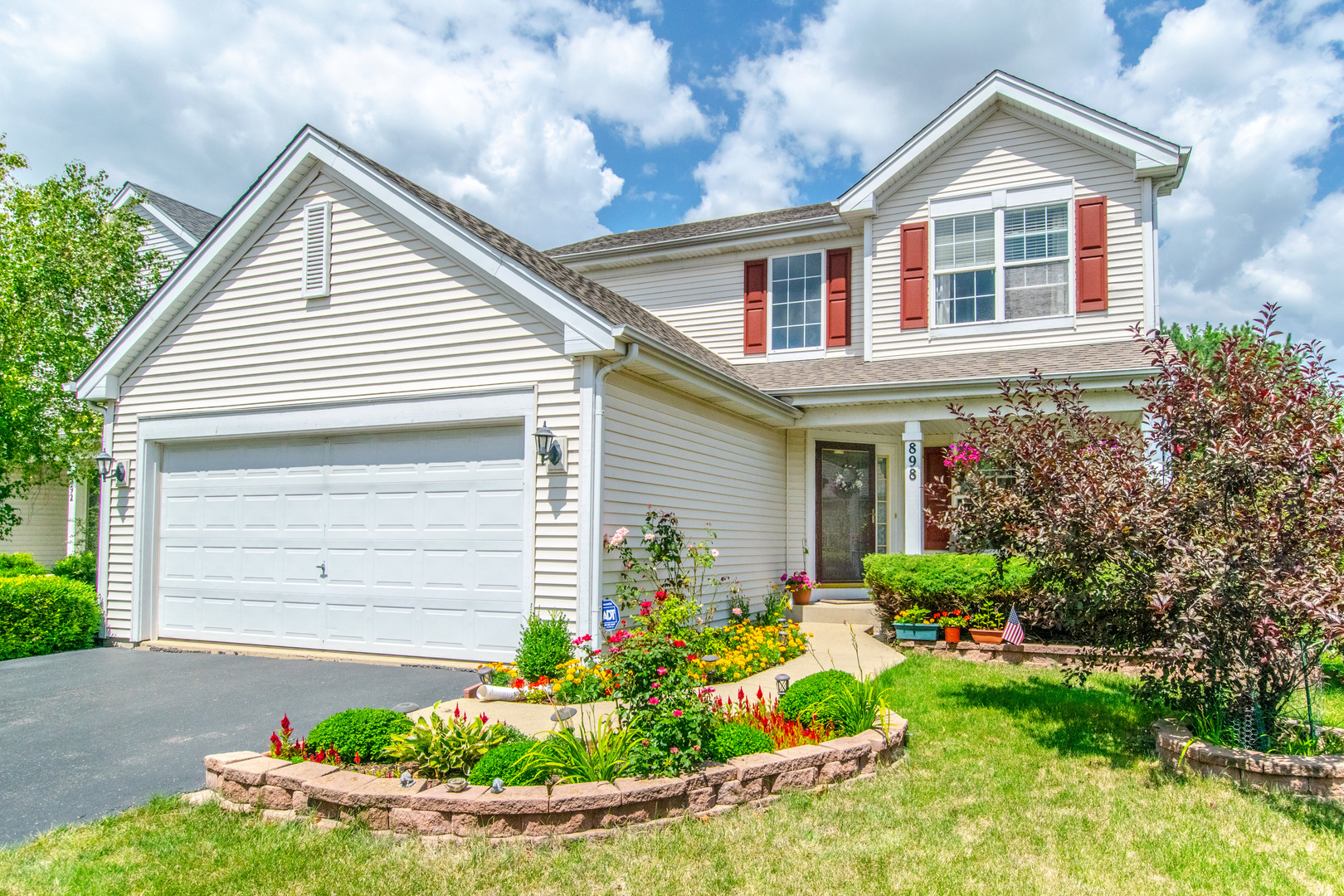 898 Lakestone Lane, Aurora, IL 60504