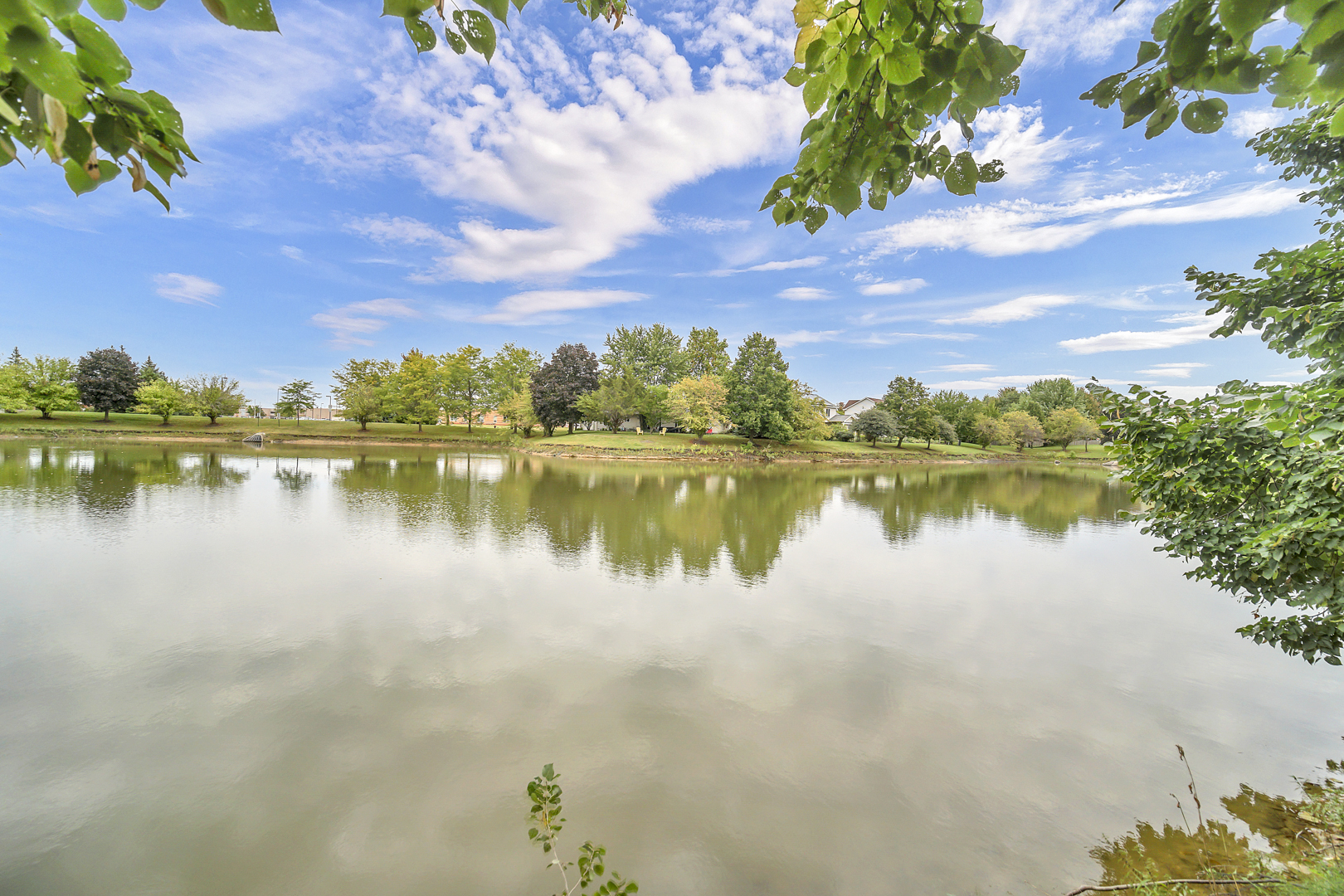 898 Lakestone Lane, Aurora, IL 60504