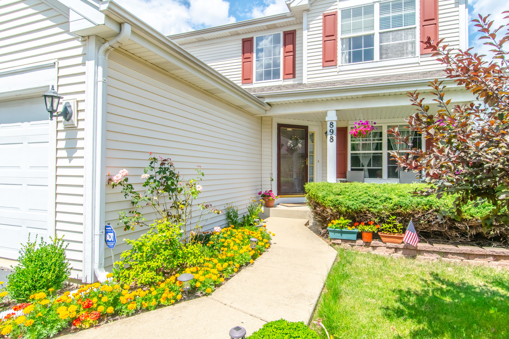 898 Lakestone Lane, Aurora, IL 60504
