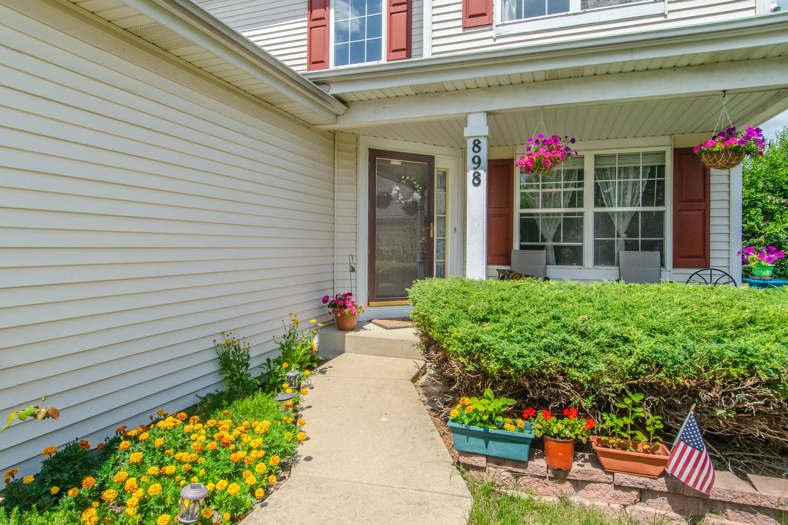 898 Lakestone Lane, Aurora, IL 60504