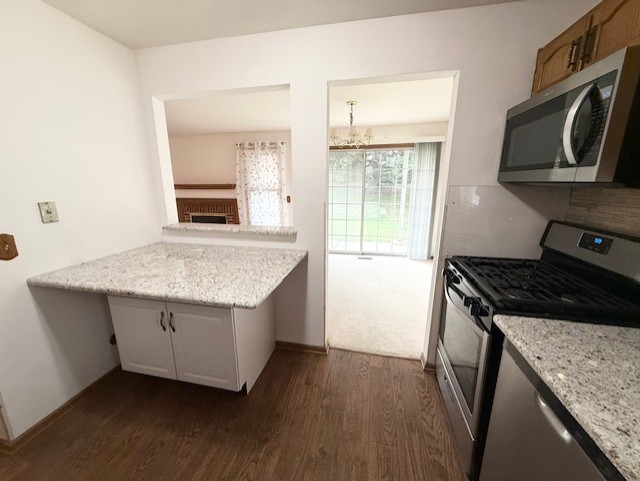 1811 Fox Run Drive #B, Elk Grove Village, IL 60007