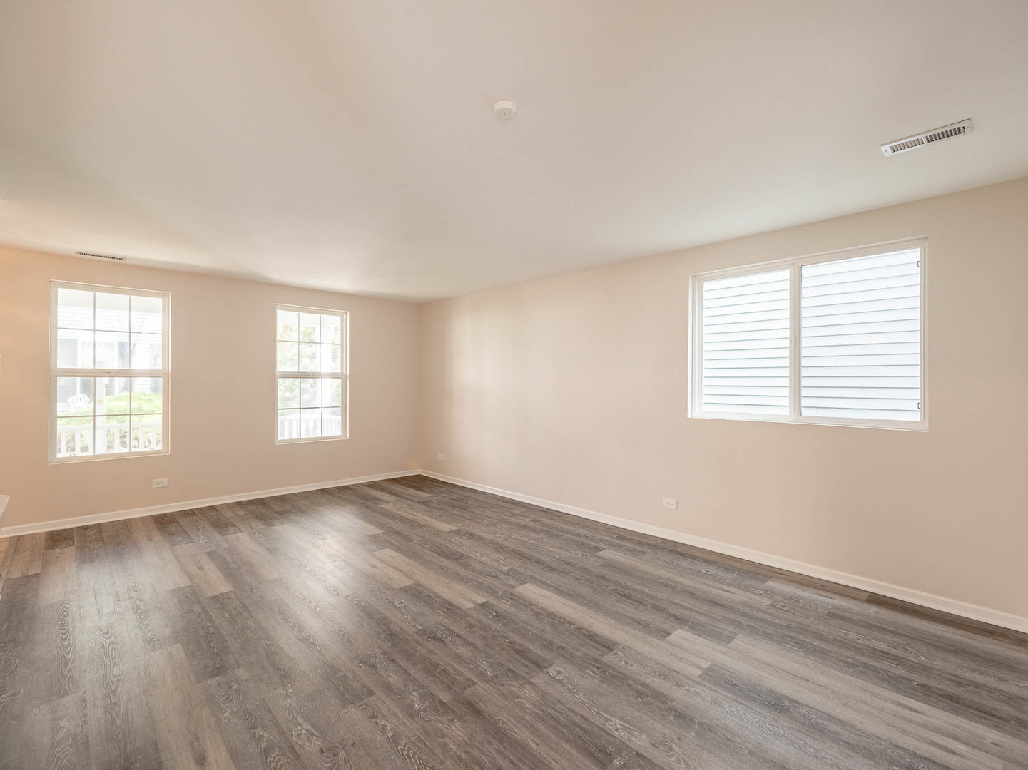 811 Serendipity Drive, Aurora, IL 60504