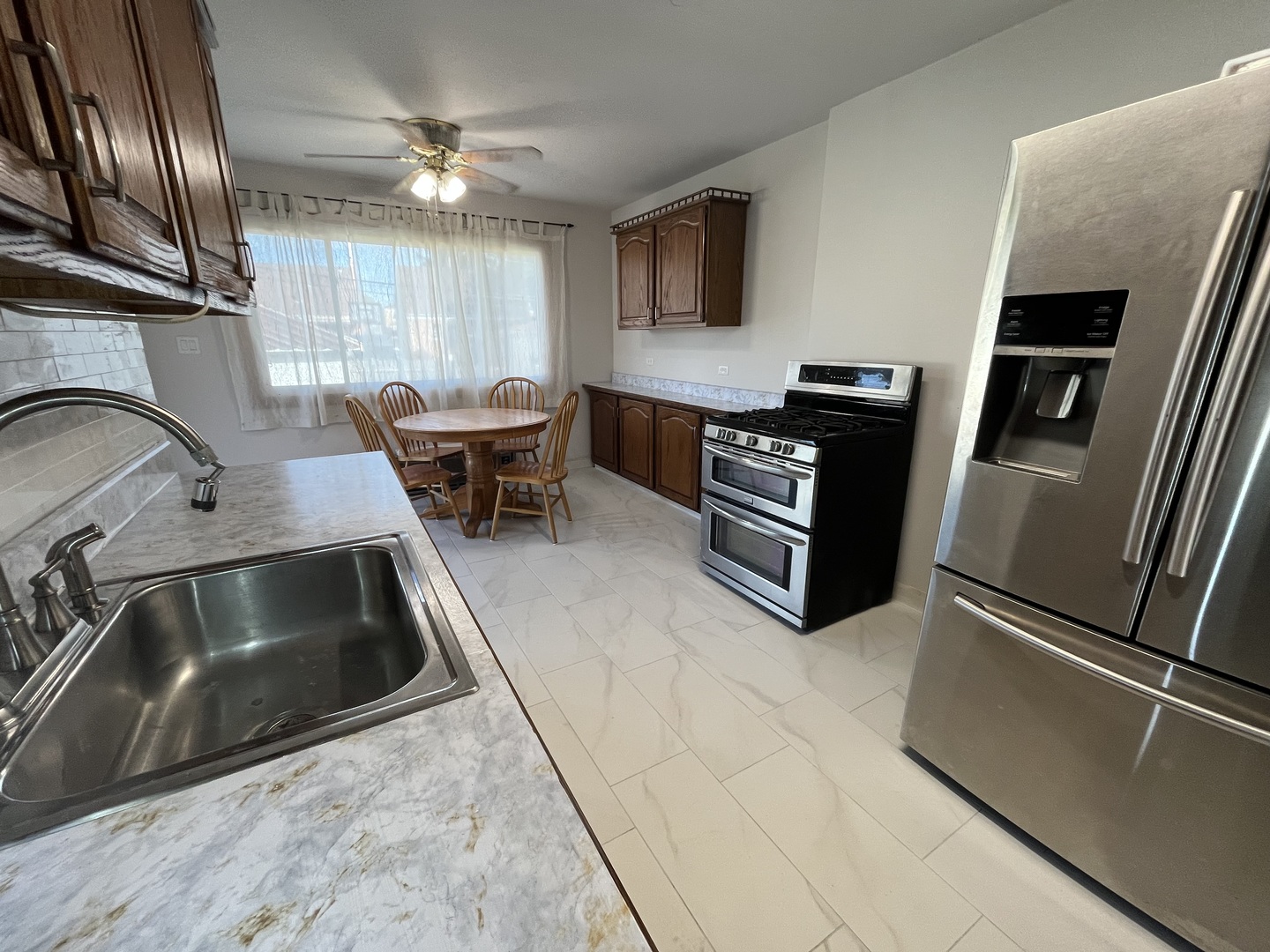 7910 W Wellington Avenue, Elmwood Park, IL 60707