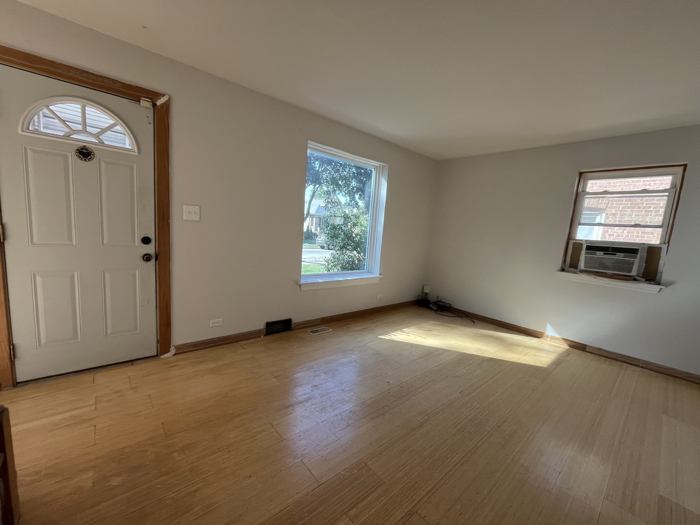 7910 W Wellington Avenue, Elmwood Park, IL 60707