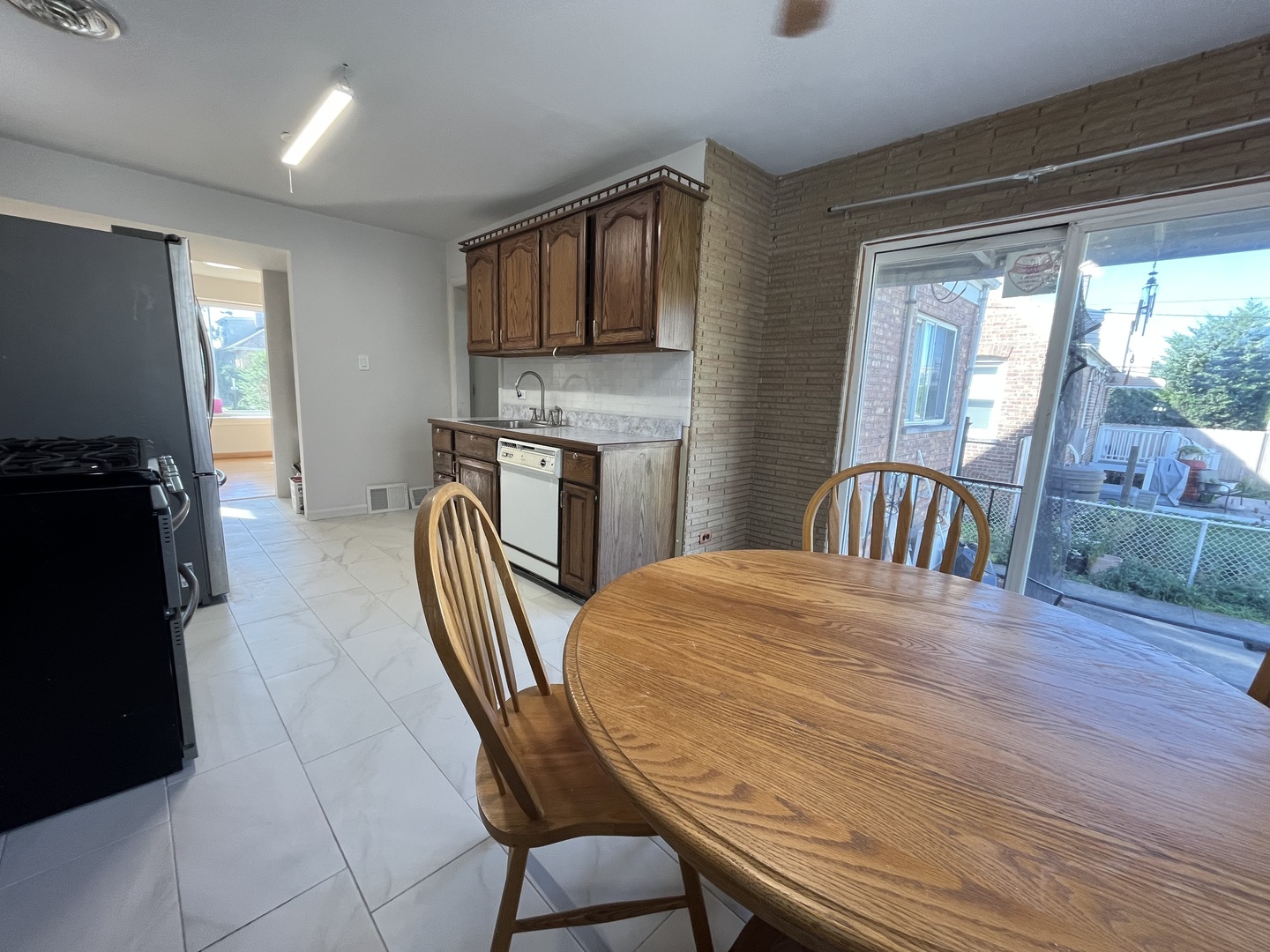 7910 W Wellington Avenue, Elmwood Park, IL 60707