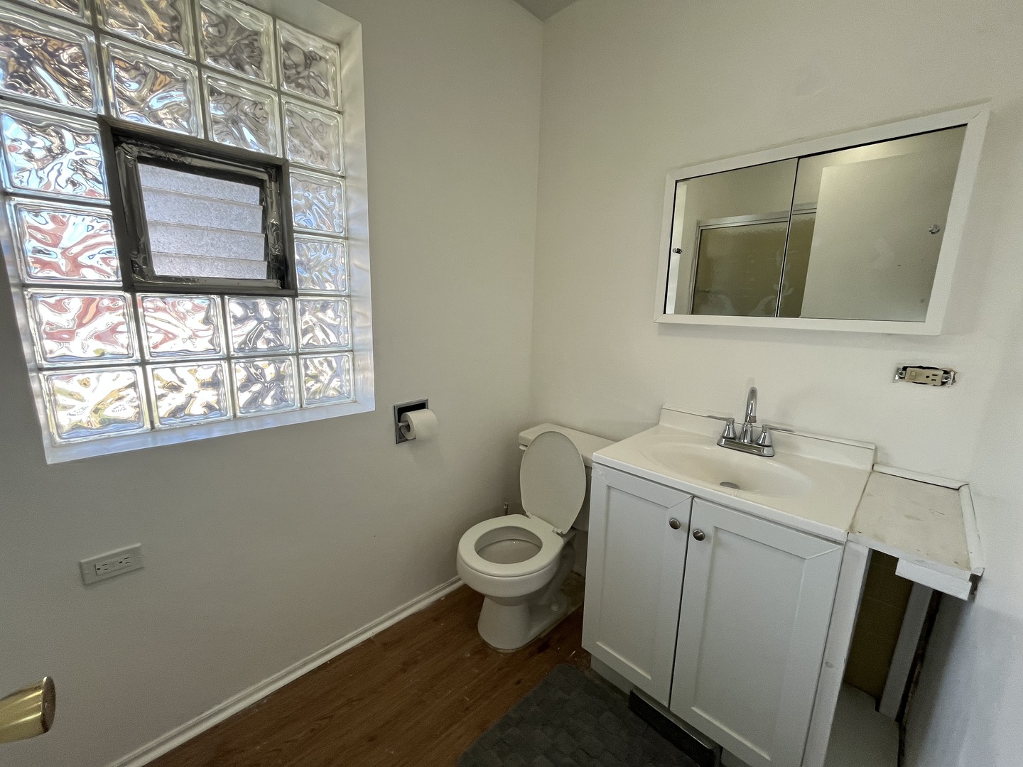 7910 W Wellington Avenue, Elmwood Park, IL 60707