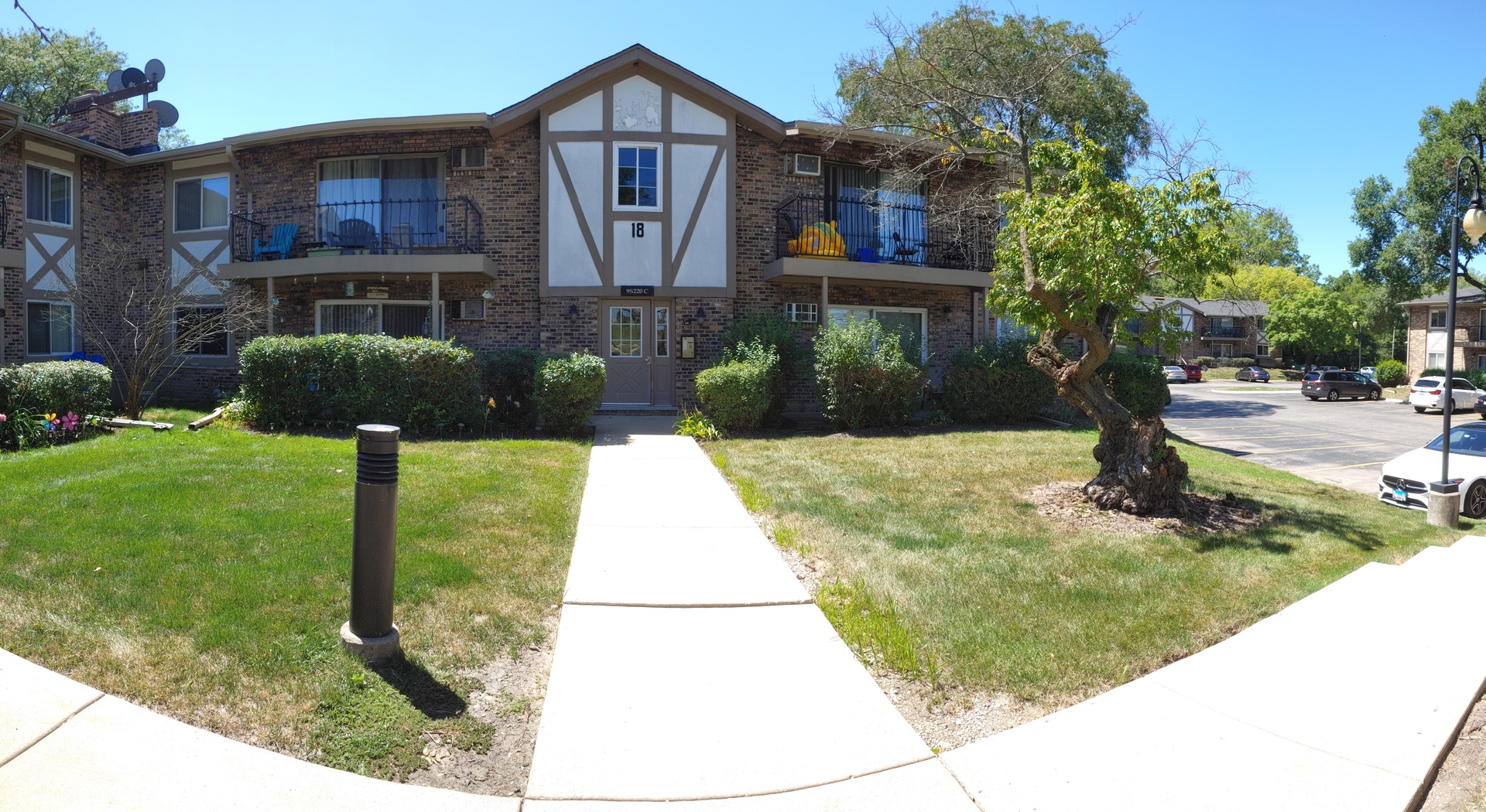 9s020 Lake Drive #10-206, Willowbrook, IL 60527