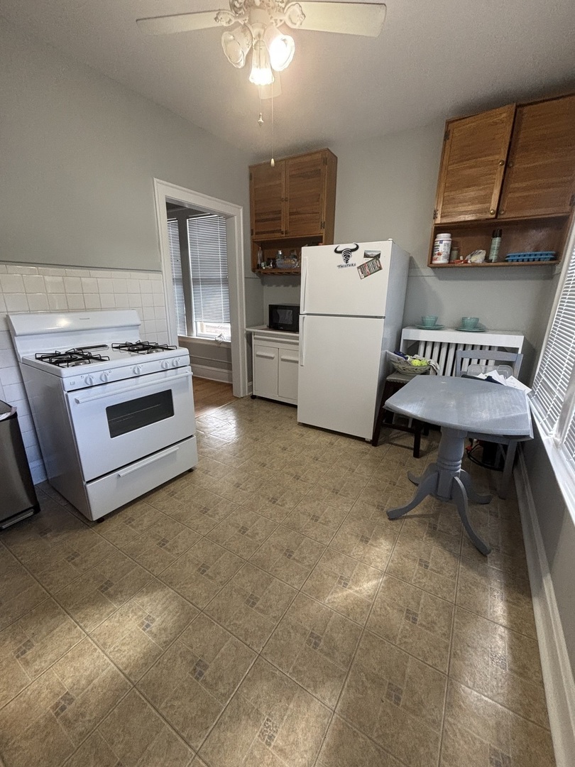 500 S Spring Road #1, Elmhurst, IL 60126