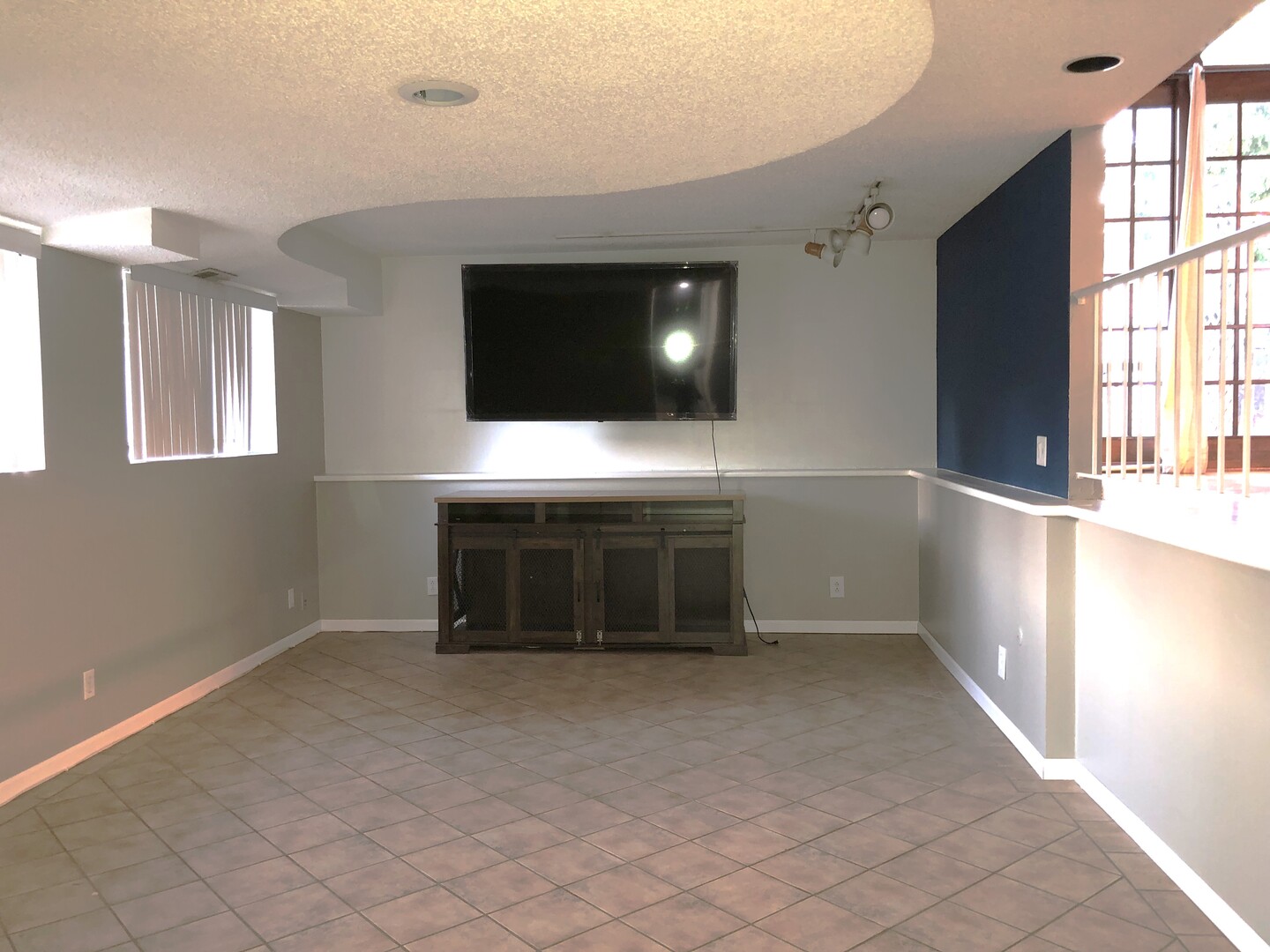 3890 Windjammer Lane, Hanover Park, IL 60133