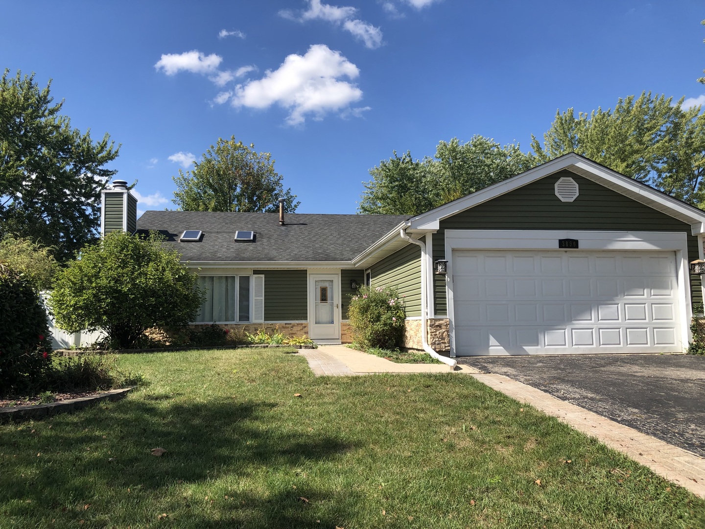 3890 Windjammer Lane, Hanover Park, IL 60133