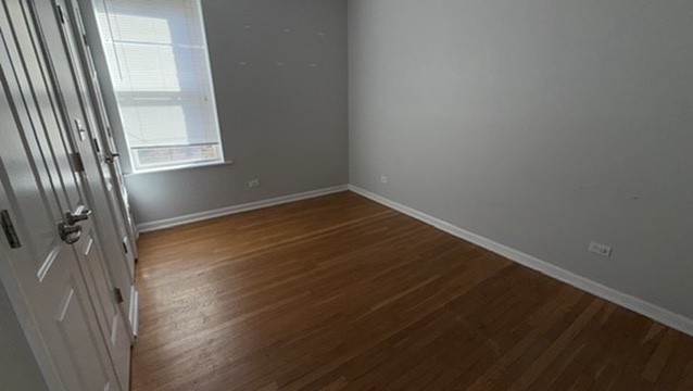 6752 S CLYDE Avenue #3, Chicago, IL 60649