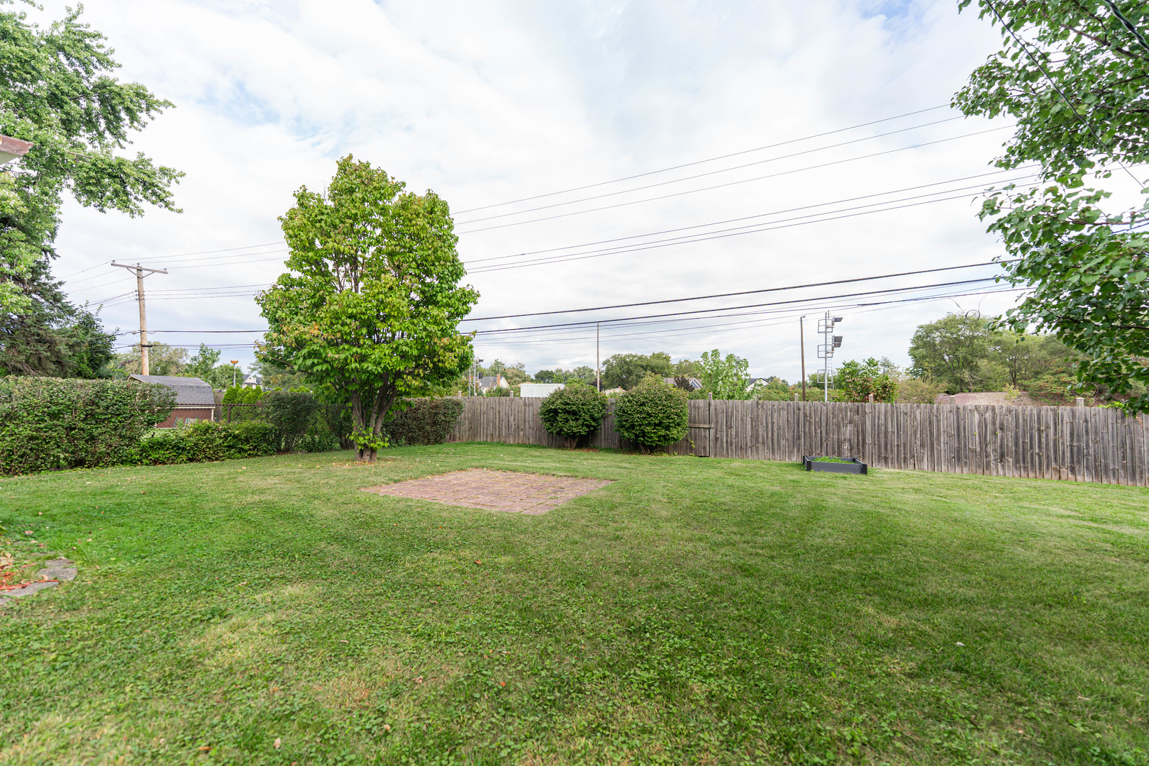 435 E Park Avenue, Elmhurst, IL 60126